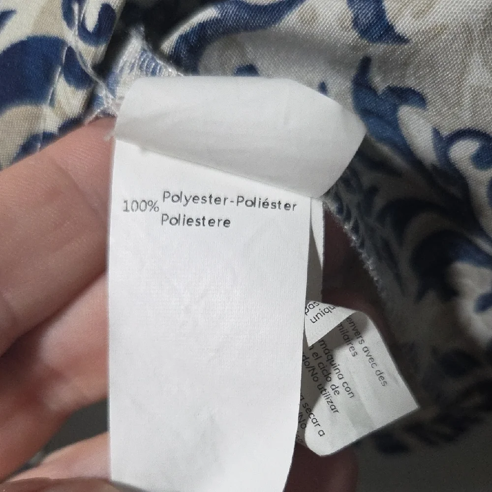 Cupshe Kids Top with Blue Floral Design - Picture 2 of 2